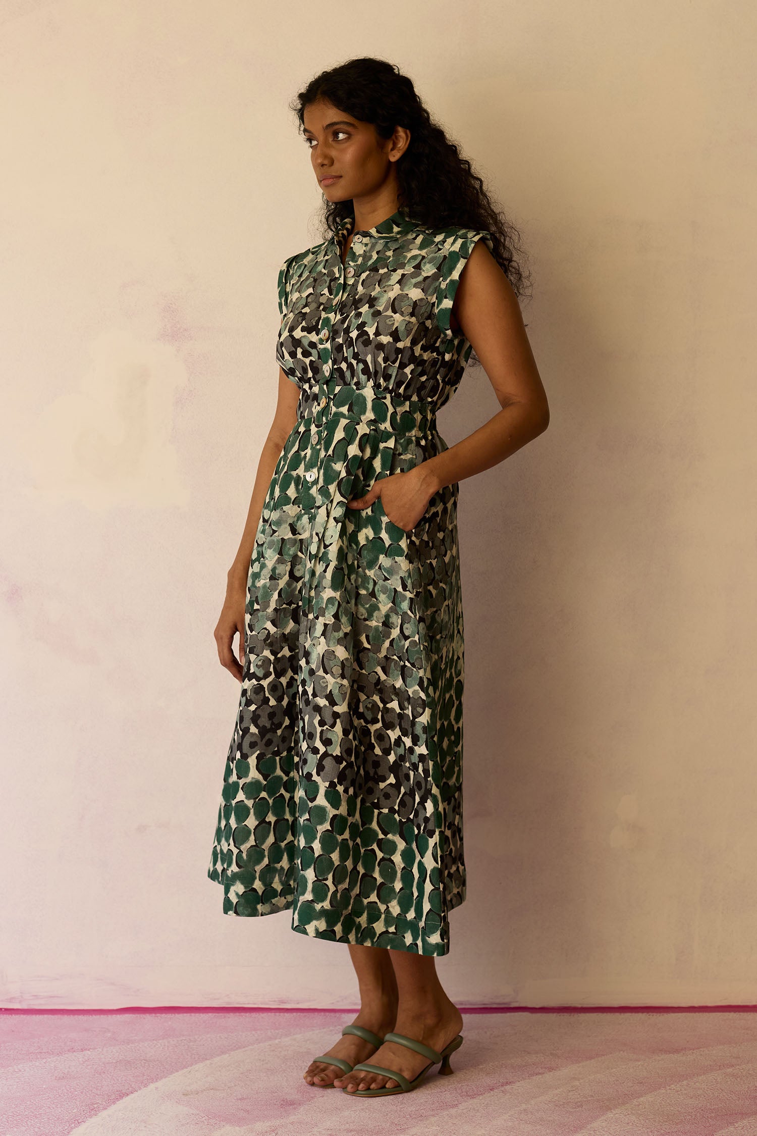 Moss Cap-Sleeved Midi Dress – KAANJJ